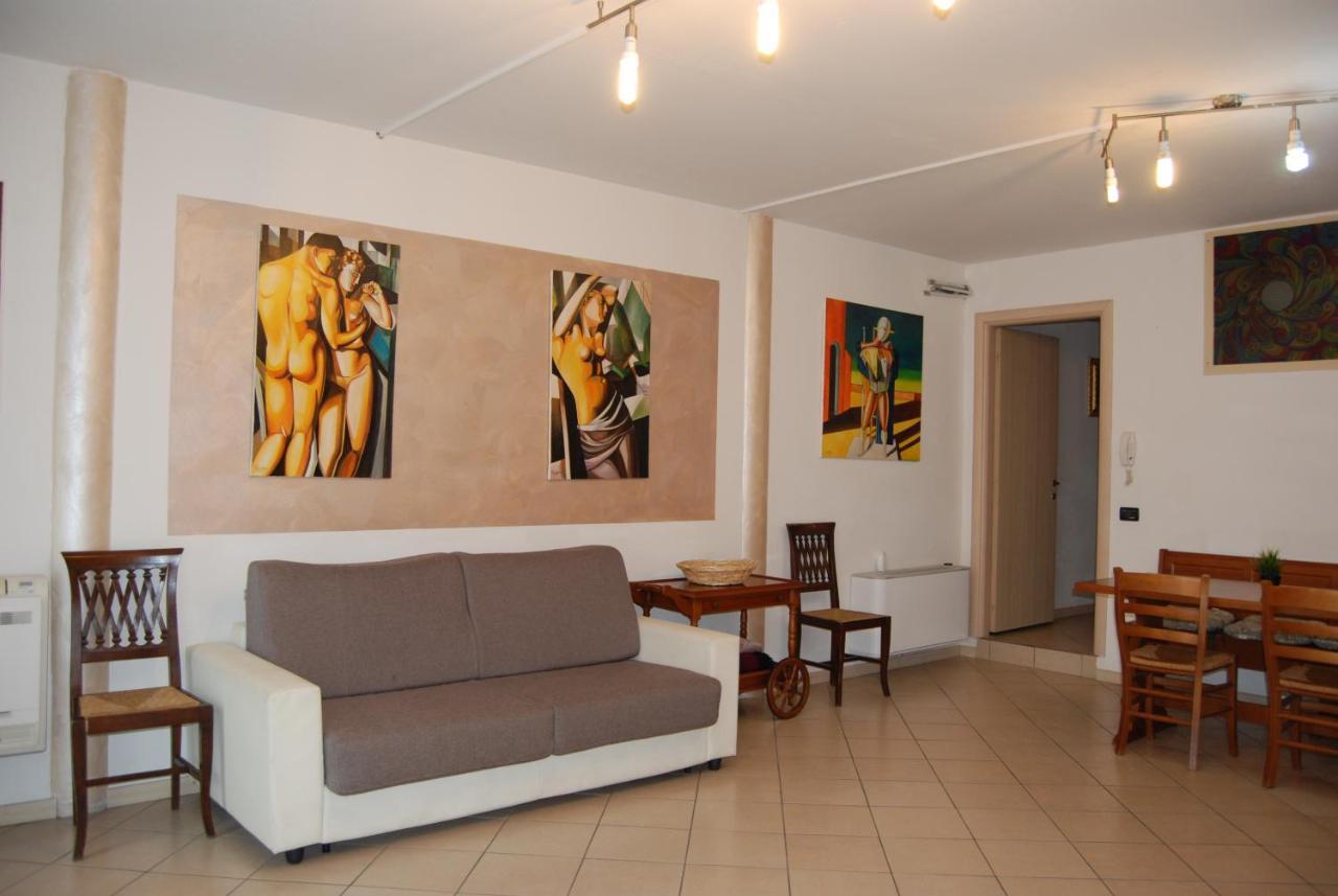 Case Vacanza Le Vele Desenzano del Garda Buitenkant foto